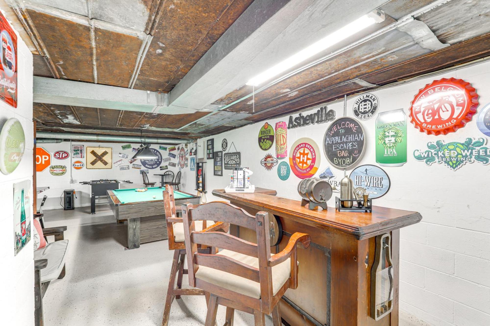 Updated Marshall Home With Fire Pit And Game Room! Exteriér fotografie