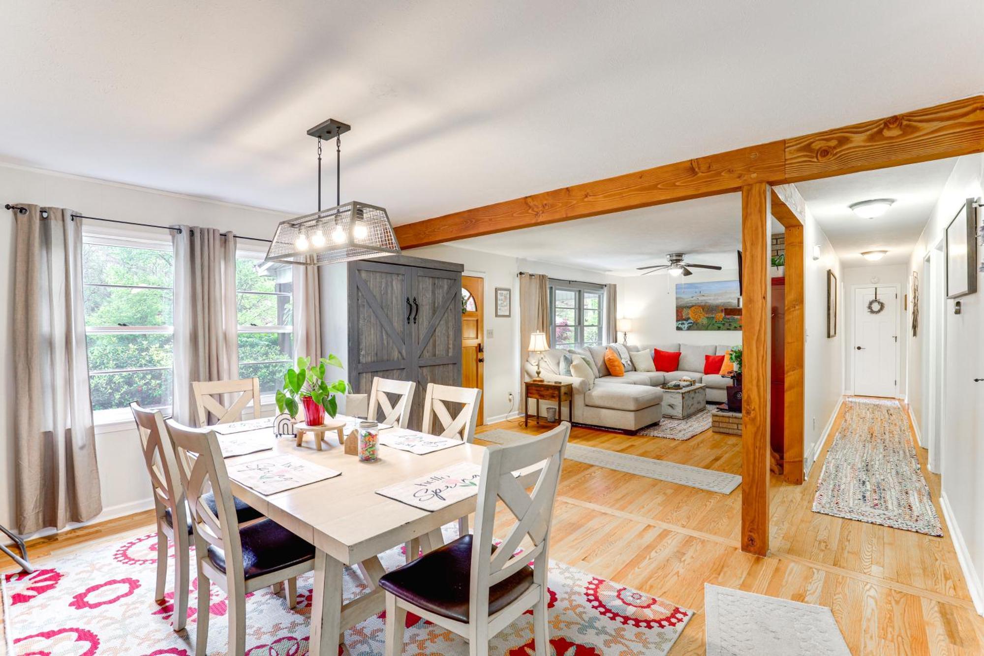 Updated Marshall Home With Fire Pit And Game Room! Exteriér fotografie