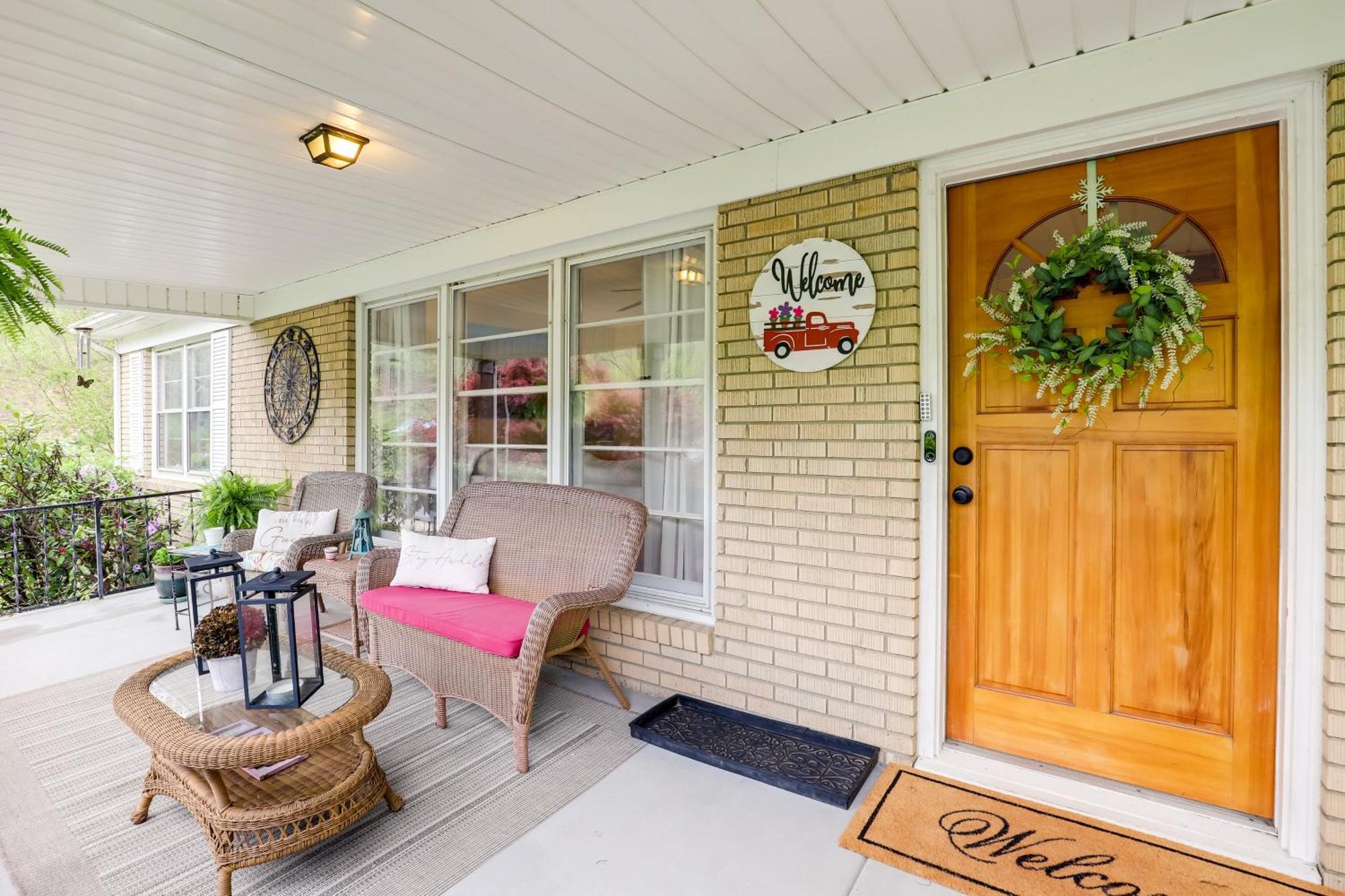 Updated Marshall Home With Fire Pit And Game Room! Exteriér fotografie